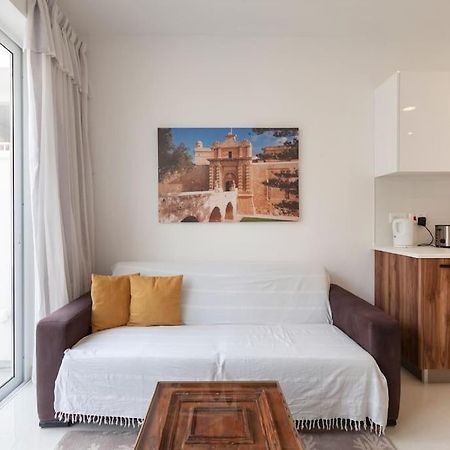 Comfy Apt With Terrace, 5 Mins To Sliema Ferries By 360 Estates Gzira Extérieur photo