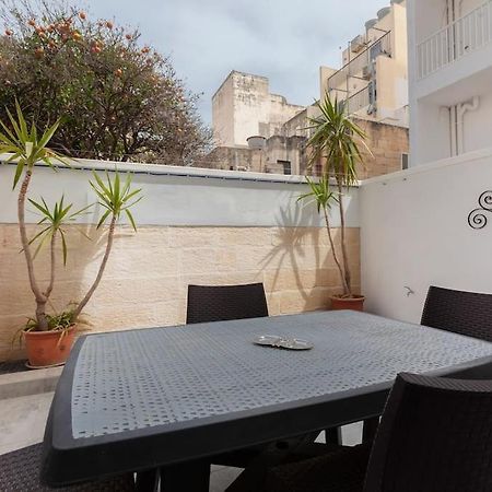 Comfy Apt With Terrace, 5 Mins To Sliema Ferries By 360 Estates Gzira Extérieur photo